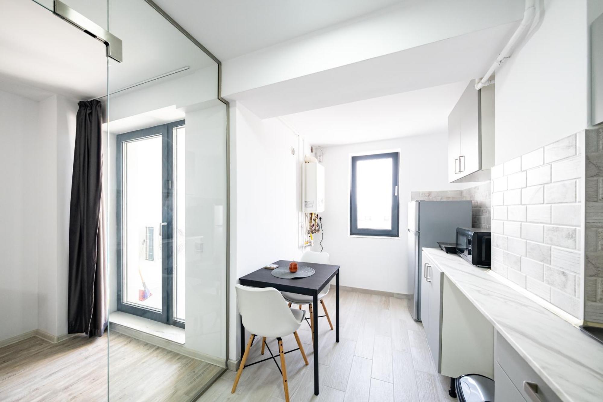 Yusuf Studio Nerva Traian Bucharest Luaran gambar